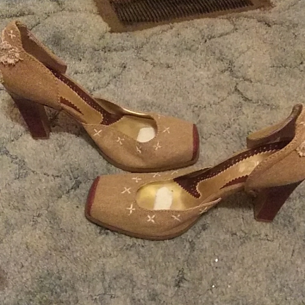 Shoes